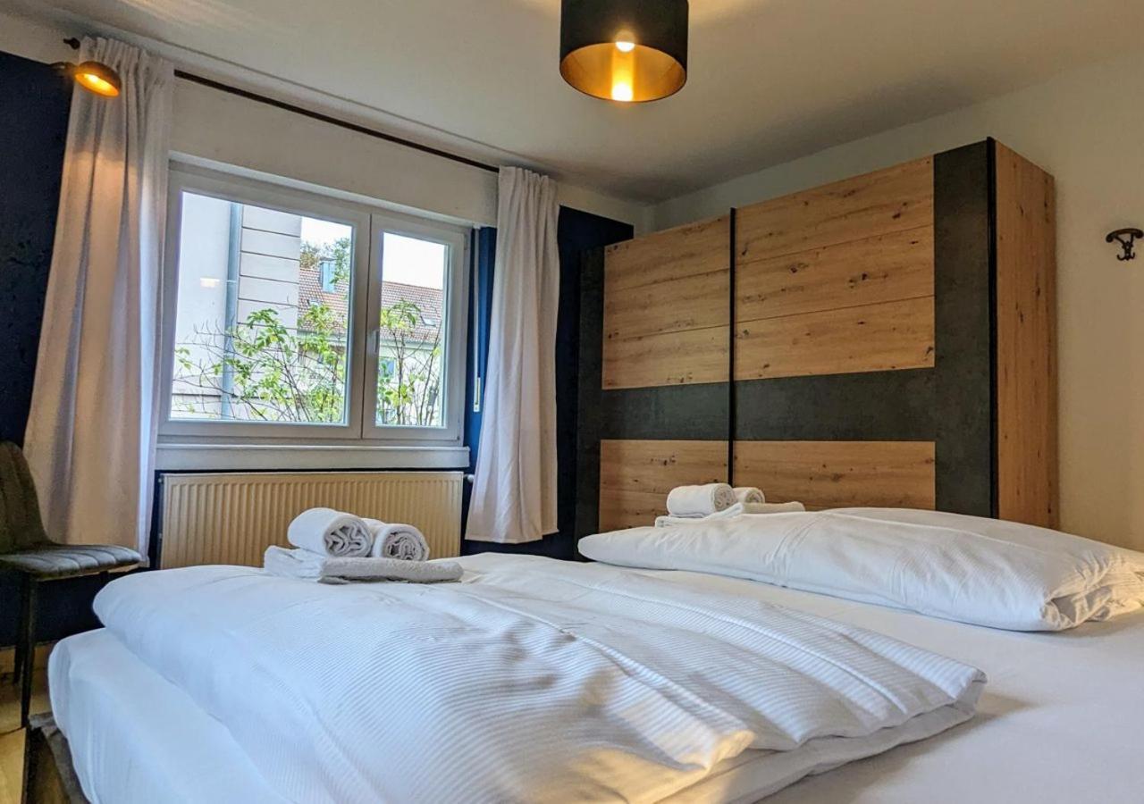 65Qm Altbaucharme Mit Zwei Balkonen Apartment Karlsruhe Luaran gambar